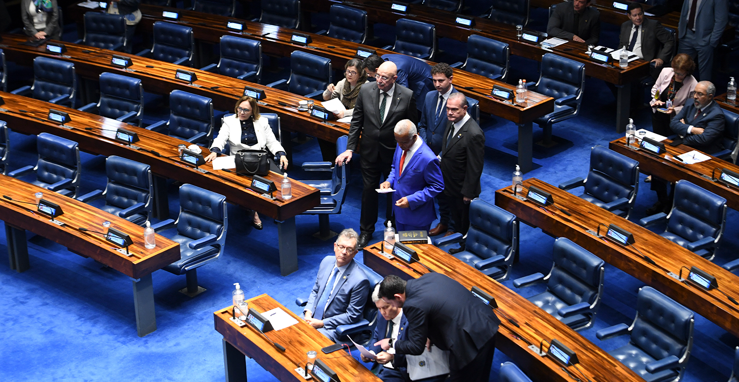 Câmara postergou votação sobre aumento do teto do MEI para depois do recesso