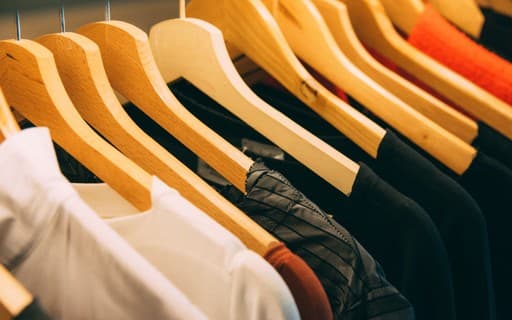 Moda sustentável e brechós: o desapego que virou tendência na pandemia